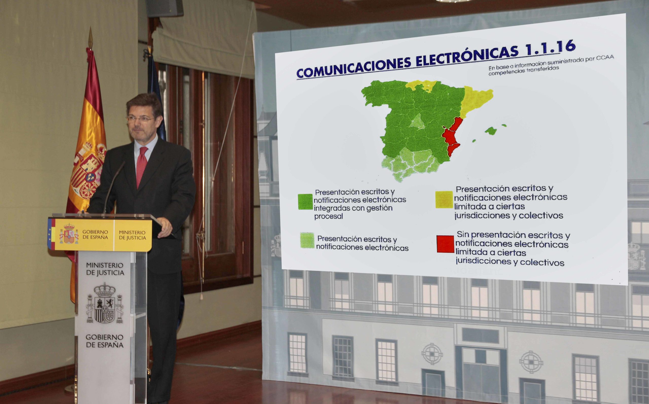 Cantabria, Cataluña, Comunidad Valenciana y País Vasco no llegarán al objetivo de «papel cero» el 1 de enero de 2016