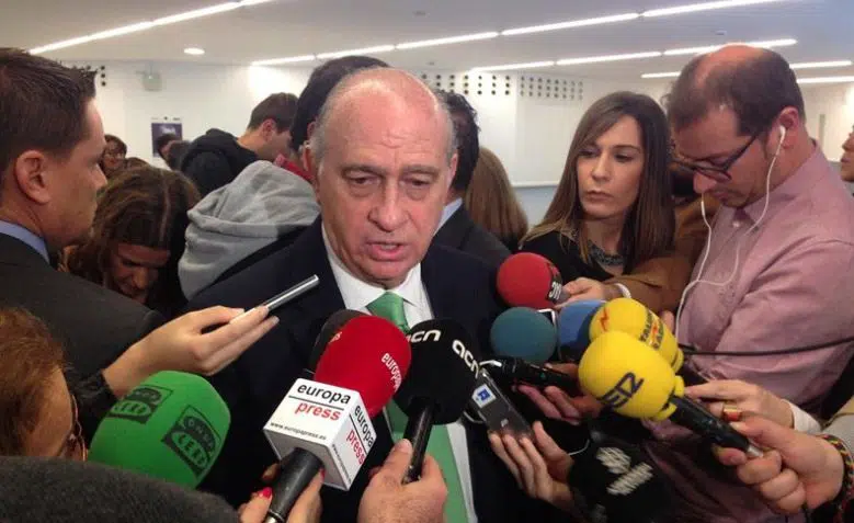 Fernández Díaz desea que la justicia «prevalezca lo antes posible» en el caso Pujol
