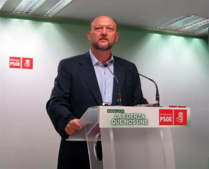 El PSOE acusa a Gallardón de «hacer negocio» con la Justicia, expulsar a los desfavorecidos y apoyarse en un CGPJ «dócil»