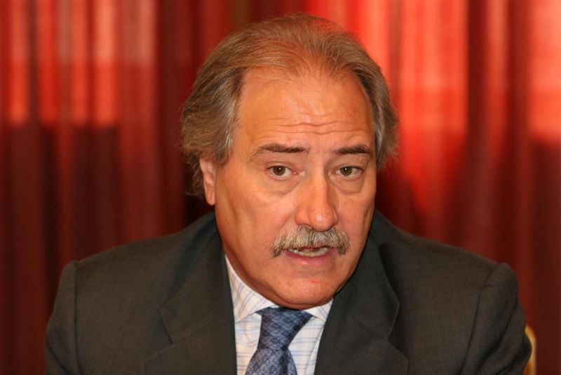 Hernández Moltó se autodefine como «reina madre» de Caja Castilla-La Mancha, de la que fue presidente