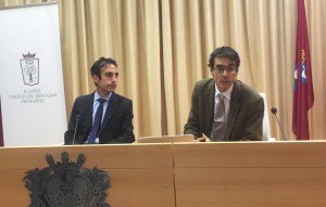 Manuel Ruiz de Lara (izquierda) junto a Jesús Villegas, portavoz y presidente de PJI