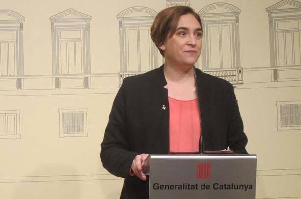 Ada Colau pide la libertad de los dos titiriteros encarcelados por enaltecimiento del terrorismo
