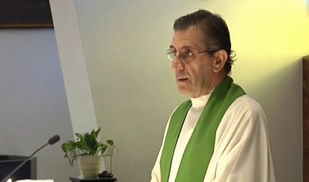 La Audiencia Provincial de Granada absuelve al sacerdote Román Martínez de la acusación de abusos sexuales a menores