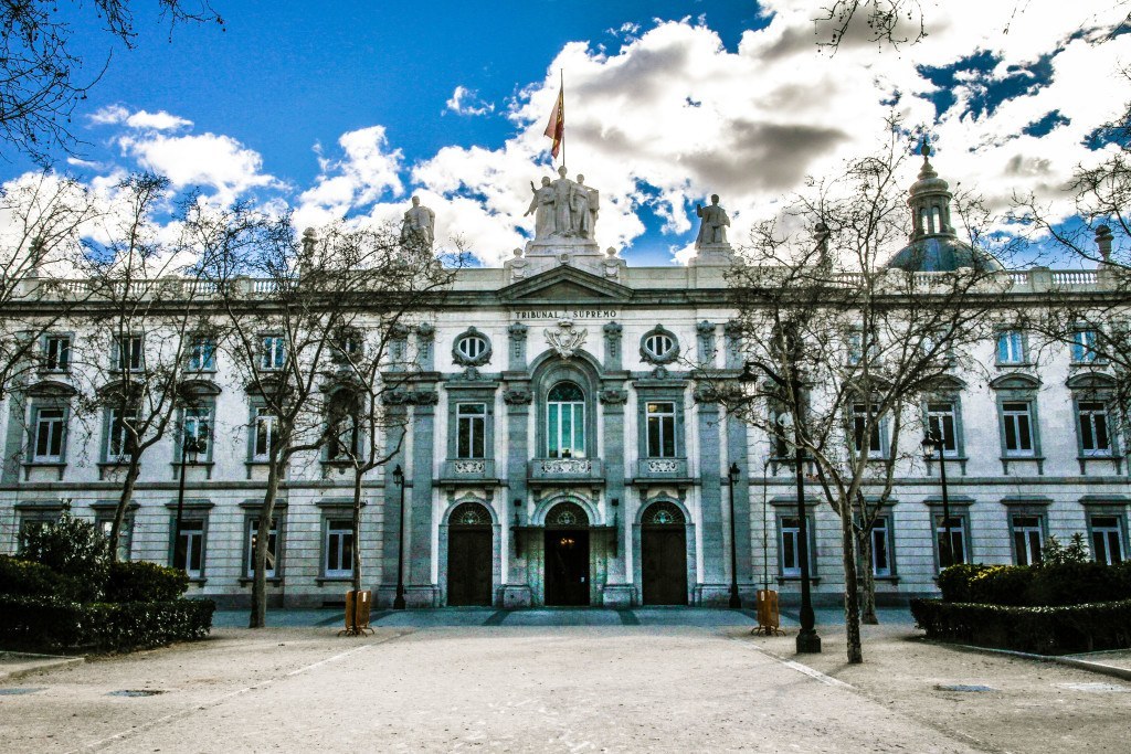 El Supremo anula la condena de un año prisión por enaltecimiento a través de Facebook