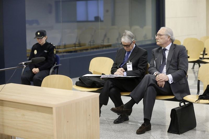 Los banqueros juzgados en 2016 se libran de entrar en prisión al obtener condenas mínimas