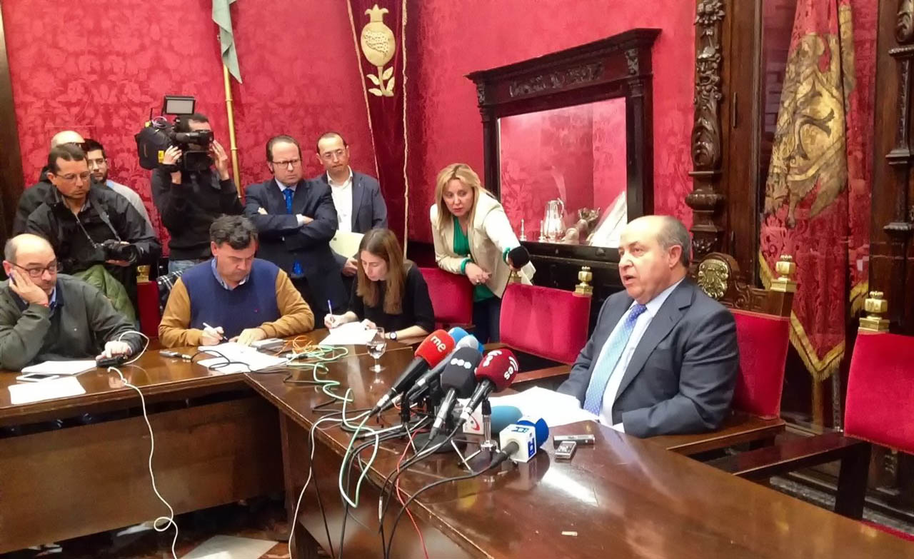 Los derechos fundamentales en entredicho con la detención del alcalde de Granada por la Policía