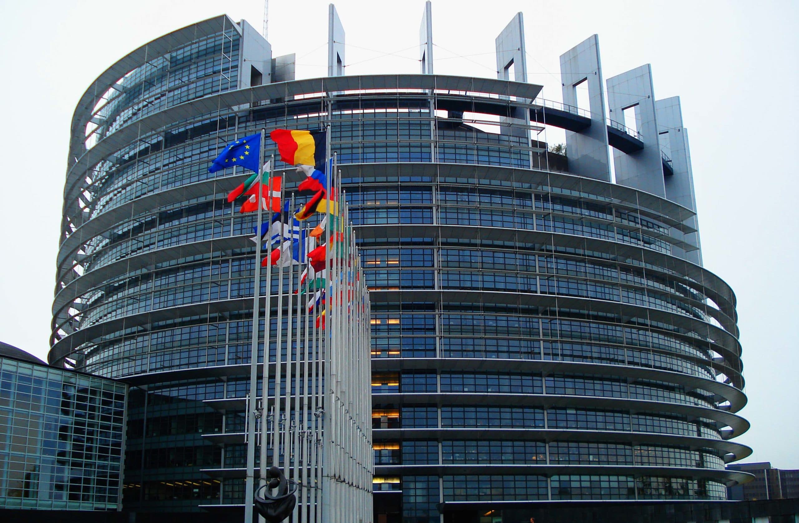Las nuevas normas de protección de datos aprobadas por el Parlamento Europeo devuelven su control a los ciudadanos
