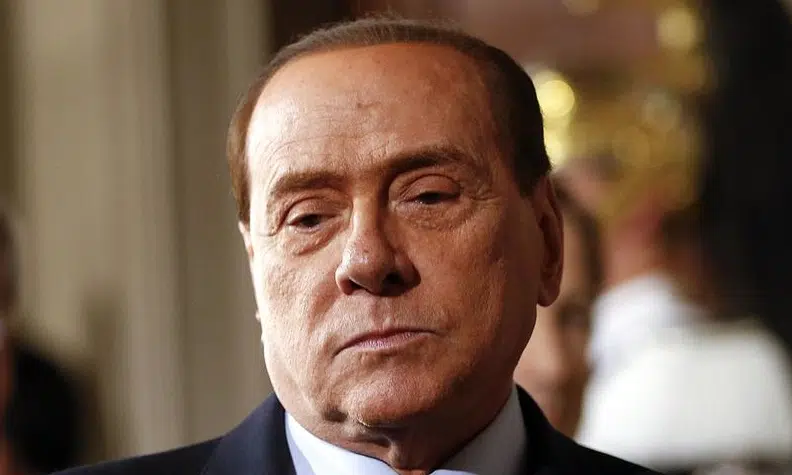 Berlusconi Condenado A Tres Años De Cárcel Por Sobornar A Un Senador