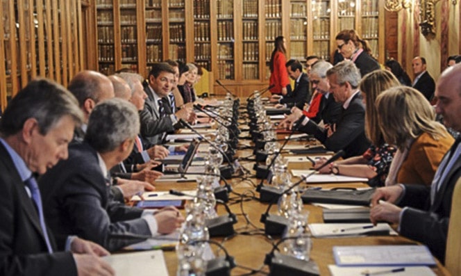 El «papel cero» el 1 de enero de 2016 será una realidad, según Catalá