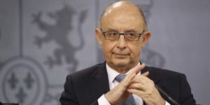 Hoy se aprobará la ley para publicar los nombres de los MOROSOS CON HACIENDA