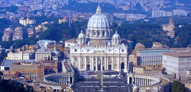 El Vaticano juzgará a cinco personas por la filtración de documentos secretos