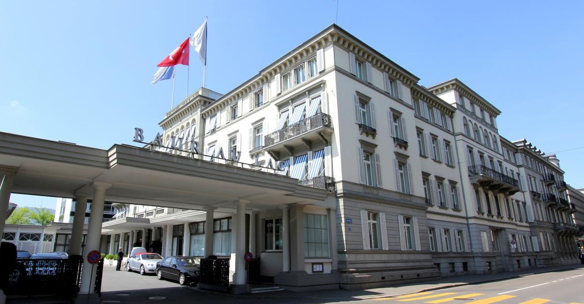Varios ALTOS CARGOS de la FIFA arrestados en Suiza por CORRUPCIÓN