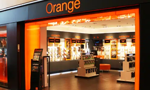 La AEPD multa con 100.000 euros a Orange por ordenar a los repartidores de pedidos hacer fotos del DNI de los clientes