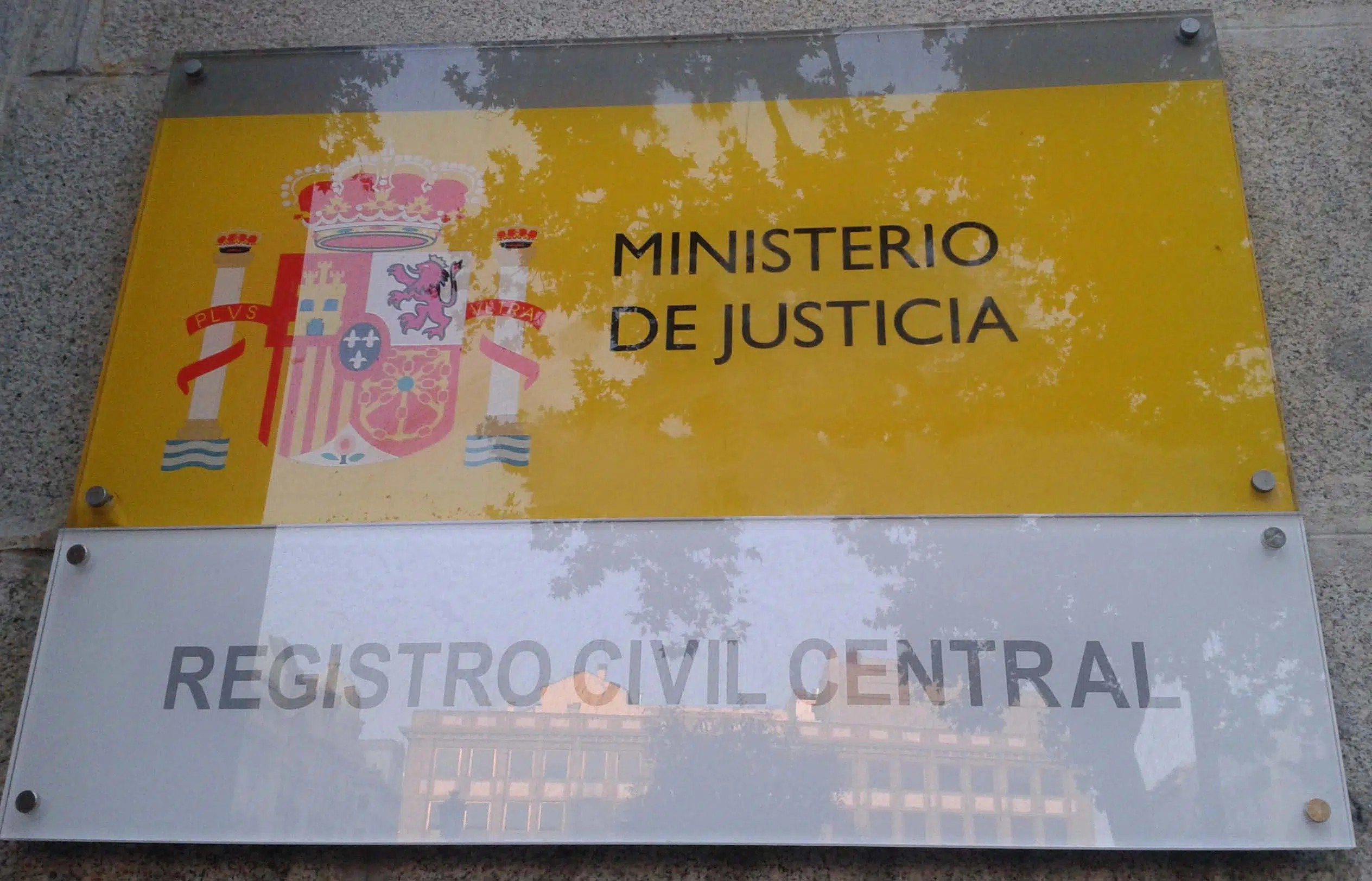 El CSIF pide al ministro Catalá que evite ‘in extremis’ la privatización del Registro Civil