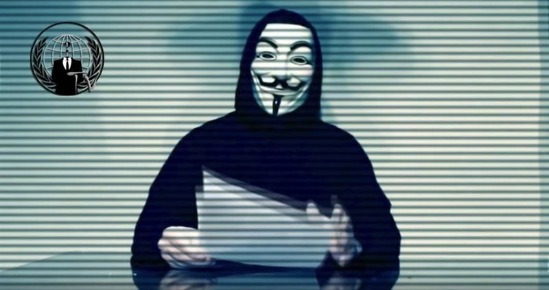 El Ministerio Fiscal pide 5 años de prisión para 3 miembros de «Anonymous»