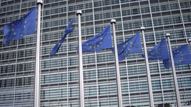 Bruselas propone pagar 250.000 euros por refugiado para no participar en su acogida
