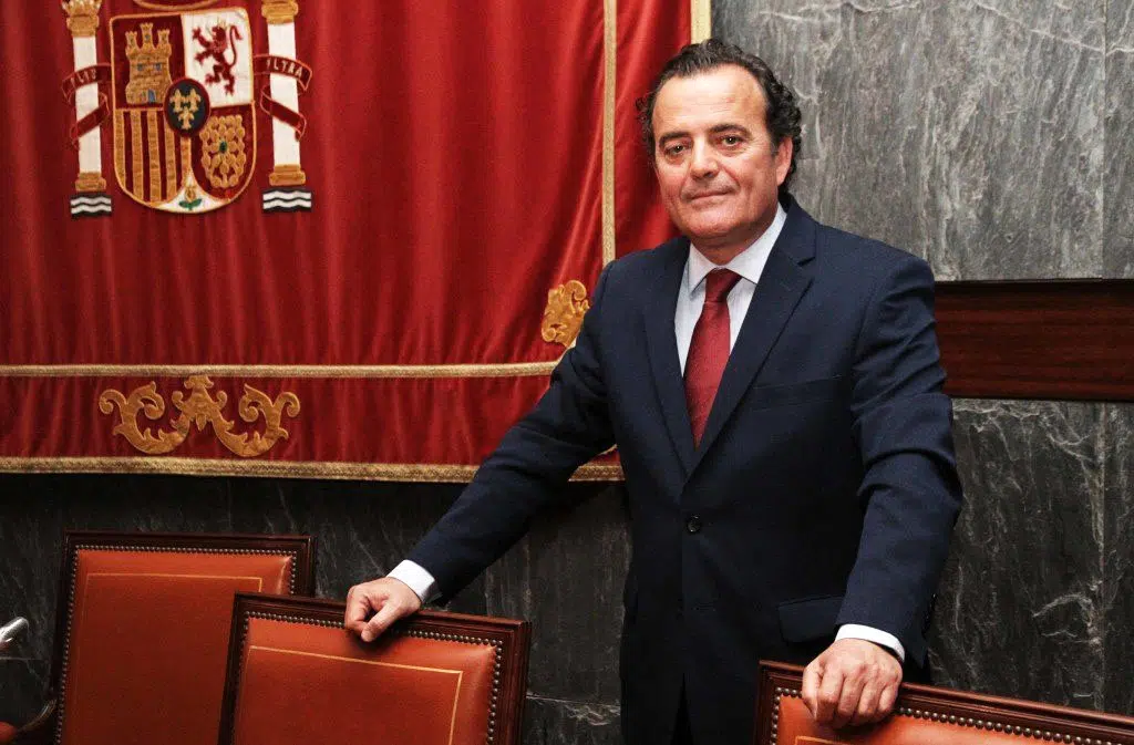 El juez Presencia se querella por falsedad en documento público al considerar que el nombramiento del presidente de TSJ de Murcia es nulo