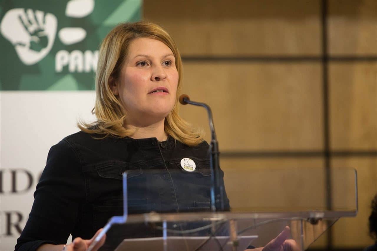 En España existe un mercado negro de la zoofilia, según Silvia Barquero,  de Partido Animalista PACMA - Confilegal