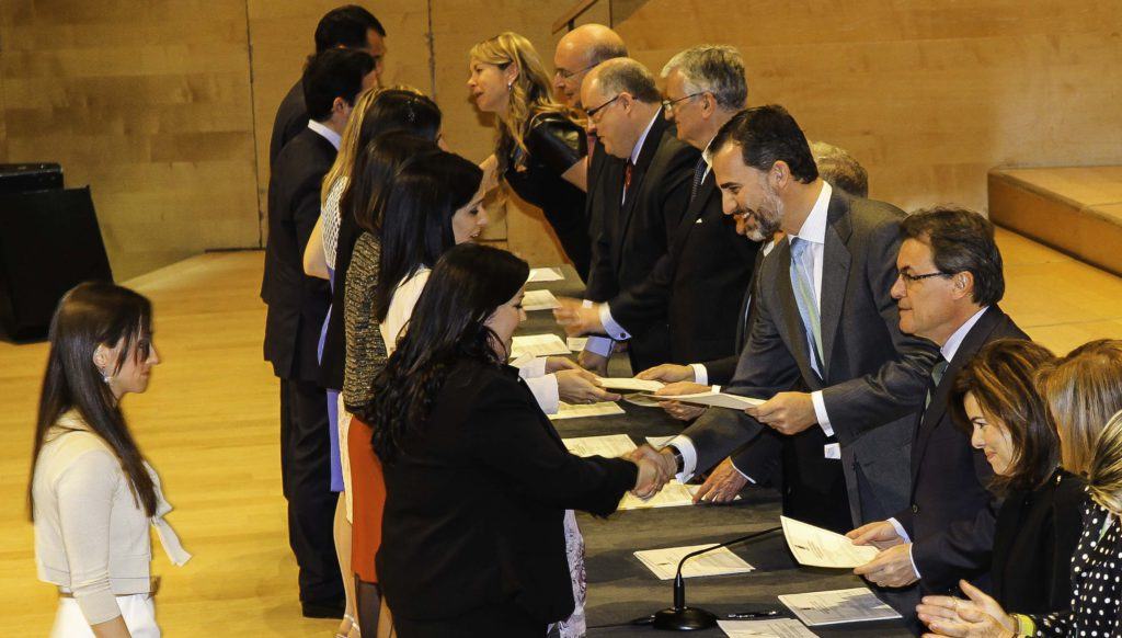 La APM y el Santander promueven becas para opositores a jueces sin medios económicos