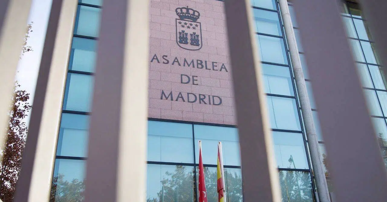 El juez Velasco busca pruebas de financiación irregular del PP en la Asamblea de Madrid
