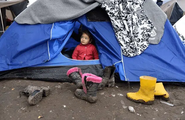 Medio millón de niños recurrieron a traficantes de personas para llegar a Europa, según UNICEF