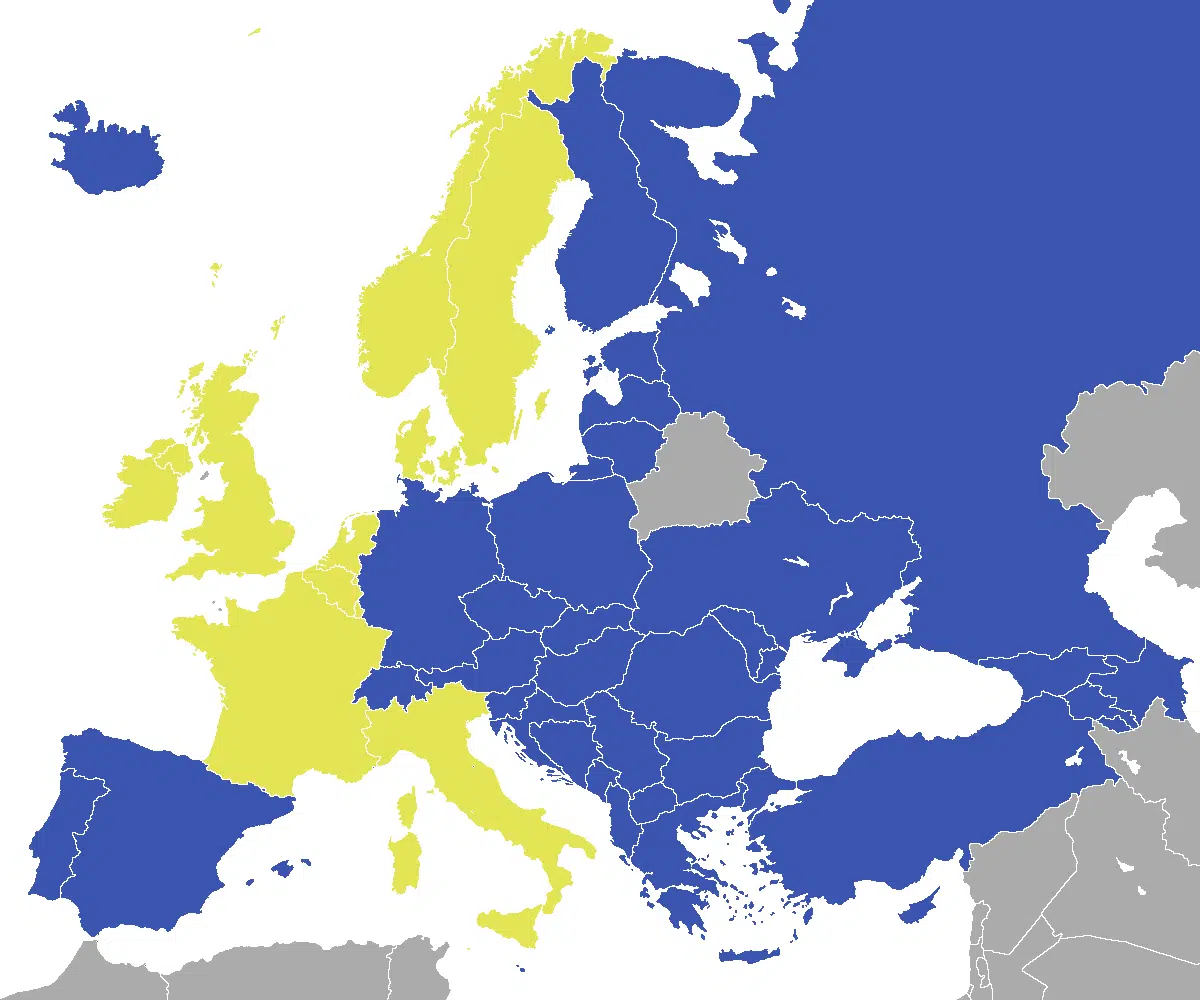 En este mapa se pueden ver a todos los países miembros del Consejo de Europa; en amarillo, los fundadores. JLogan/CE.