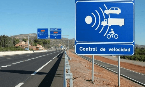 Una sentencia cuestiona el margen de error de los radares empleados en las multas por velocidad