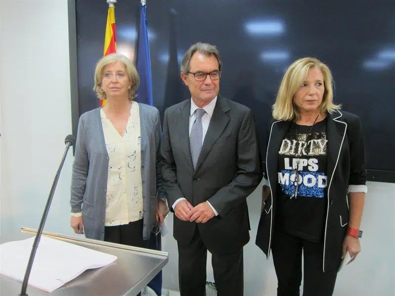 Artur Mas, Irene Rigau y Joana Ortega serán juzgados por delitos que no conllevan prisión