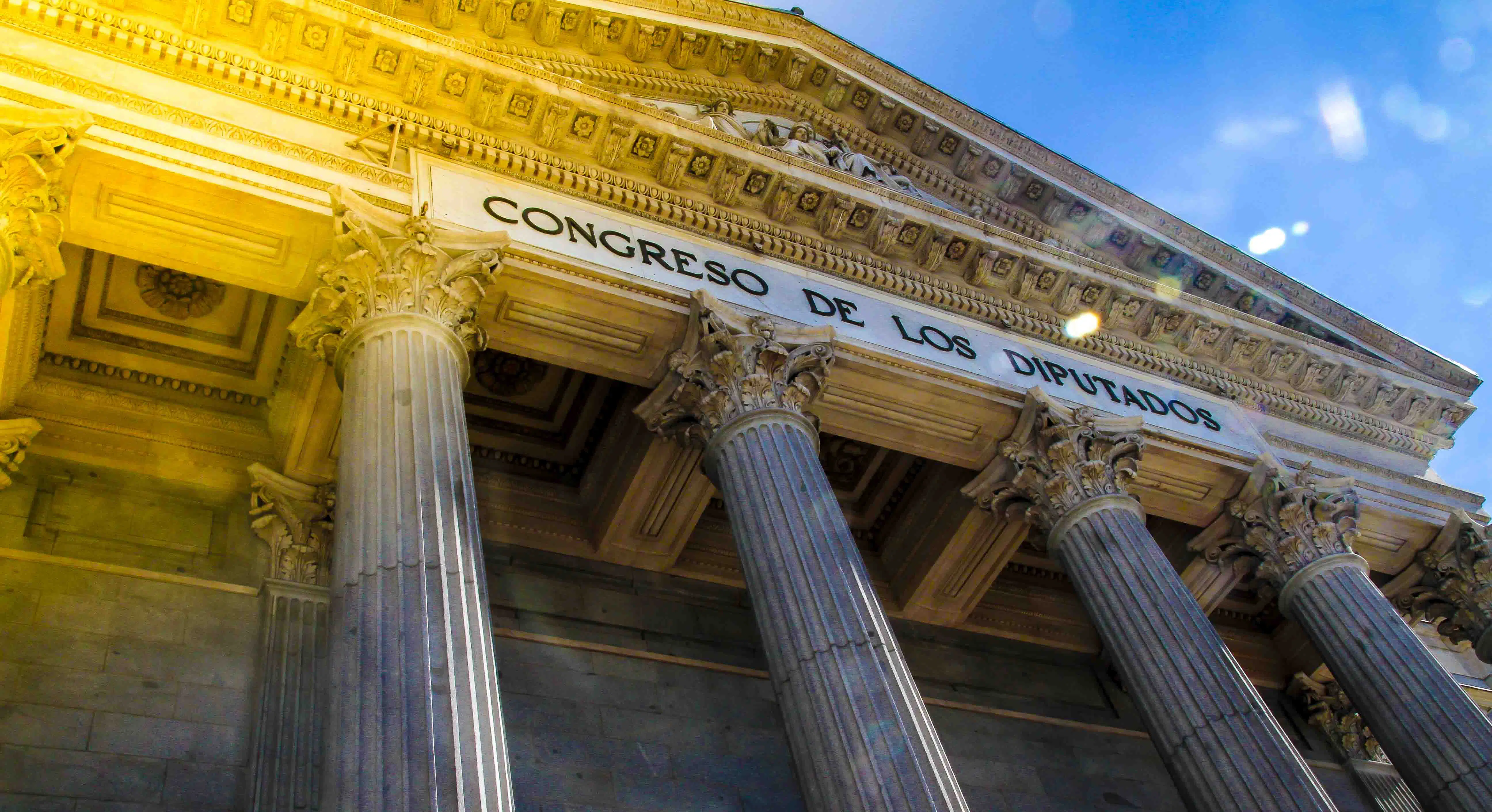 El Congreso debate la recuperación de permisos de jueces, fiscales y personal de Justicia