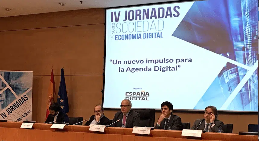 Expertos convocados por la Fundación España Digital advierten de la necesidad de reenfocar la estrategia tecnológica