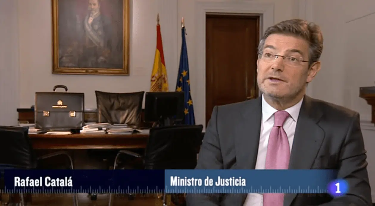 Catalá anuncia que impulsará las reformas para reducir los plazos de instrucción