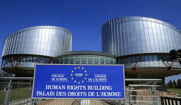 Las víctimas de la talidomida llegan a Estrasburgo, con el espaldarazo del Parlamento Europeo