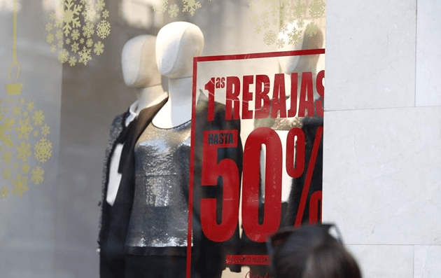 Las rebajas no conllevan un recorte en los derechos de los consumidores