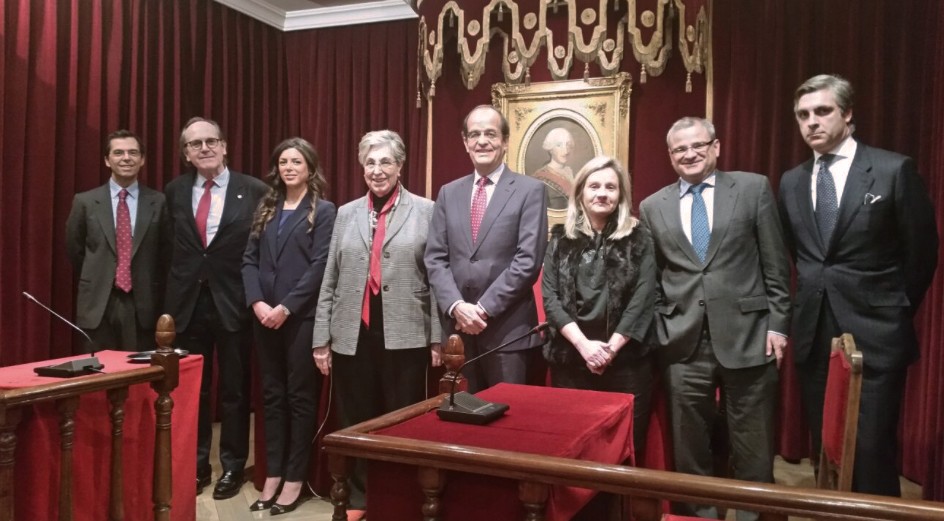 La Academia de Jurisprudencia y Legislación constituye su sección de Derecho y Tecnologías