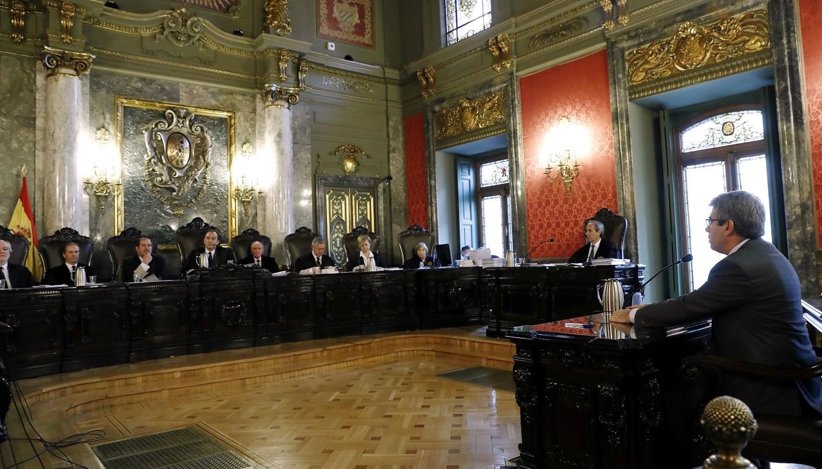 Homs se escuda en la falta de claridad del Constitucional para justificar su actuación en el 9N