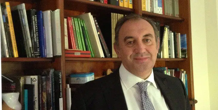 El fiscal Emilio Valerio, apartado de la carrera por «falta muy grave»