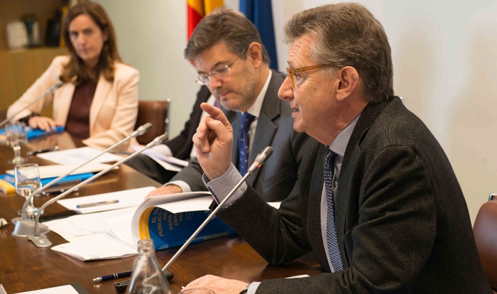 Los empleados públicos se duplican en los últimos 25 años, incluso en plena crisis