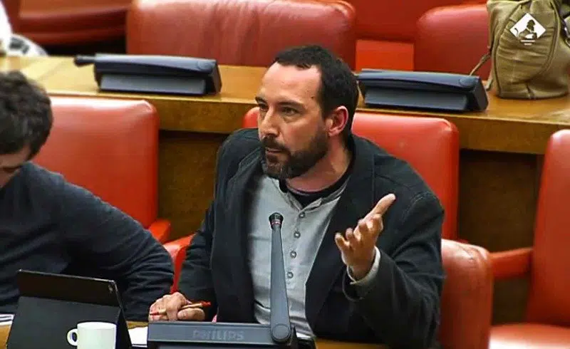 Unidos Podemos presenta una PNL en el Congreso para evitar los nombramientos a dedo de secretarios judiciales