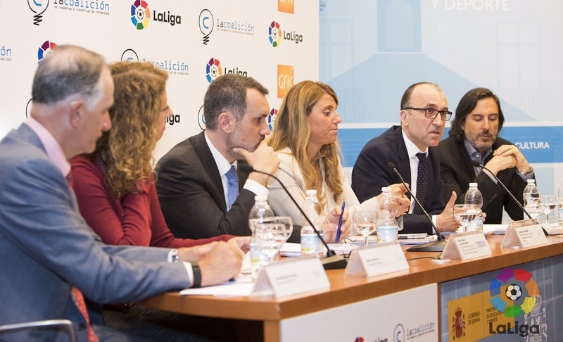Por vez primera en los últimos diez años la piratería en Internet sufre un descenso del 4%