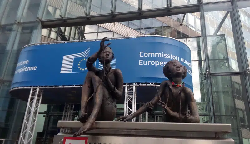 Bruselas endurecerá el control de las webs de reservas de viajes europeas por graves irregularidades
