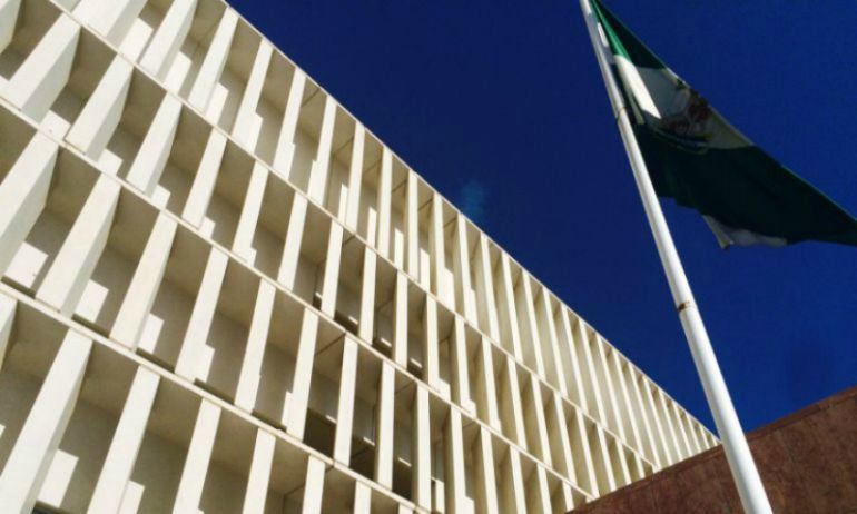 11 meses de prisión para un padre por golpear a su hijo con un palo de aluminio