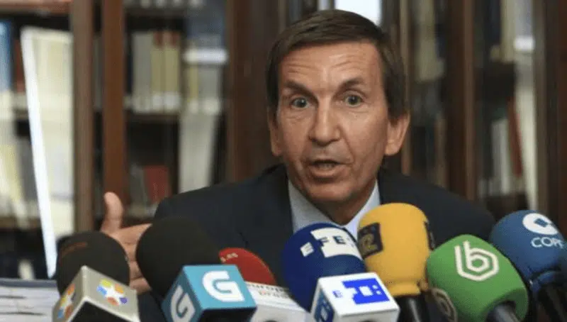 Fiscales y políticos exigen «explicaciones urgentes» a Manuel Moix