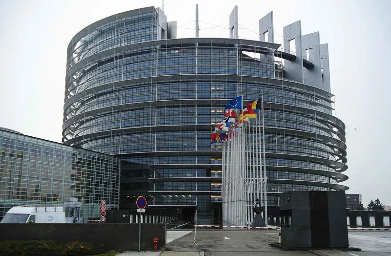 La Unión Europea decidida a proteger a los «whistleblowers» o «alertadores» contra la corrupción