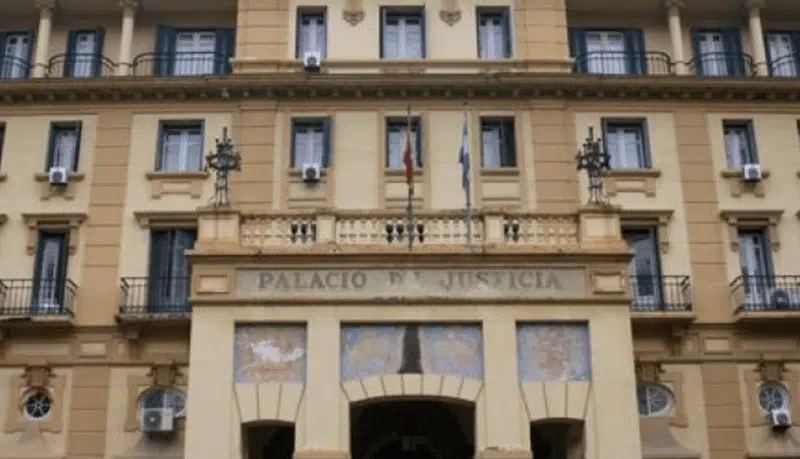 La Audiencia de Alicante anula la cláusula suelo de un empleado de banca por falta de información