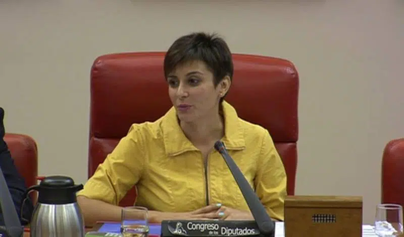 Isabel Rodríguez pide más recursos en su toma de posesión como presidenta de la Comisión de Justicia