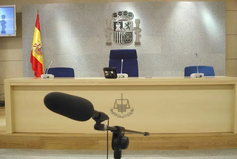 Comparecencia de Rajoy: Entre todos la mataron y ella sola se murió