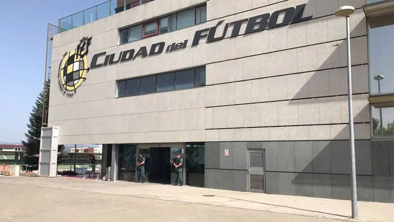 La Federación Española de Fútbol adolece de falta de transparencia en su gestión, según Transparencia Internacional