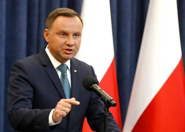 El presidente polaco mantiene la potestad del ministro de Justicia de nombrar y cesar a presidentes de tribunales