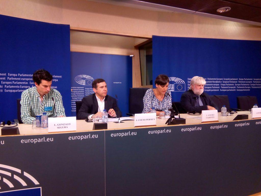 EL exteniente Gonzalo Segura denuncia en la Eurocámara su expulsión del Ejército