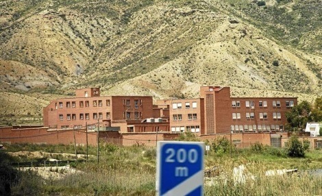 Un funcionario de un psiquiátrico condenado por robar 16.500 euros a 27 internos